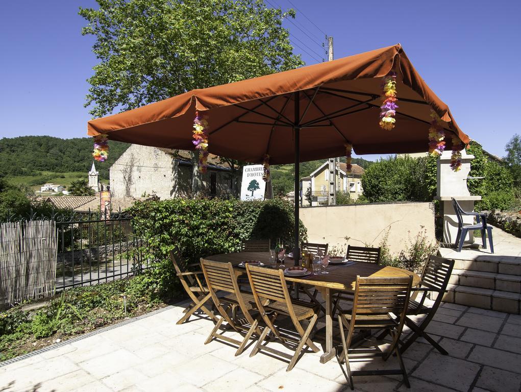 Au Petit Verger Puivert Exterior photo